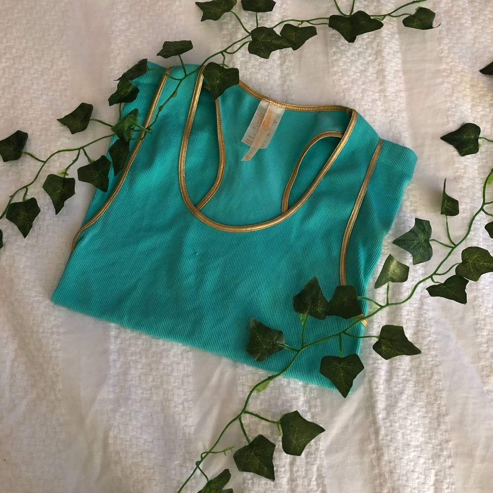 TANK TOP